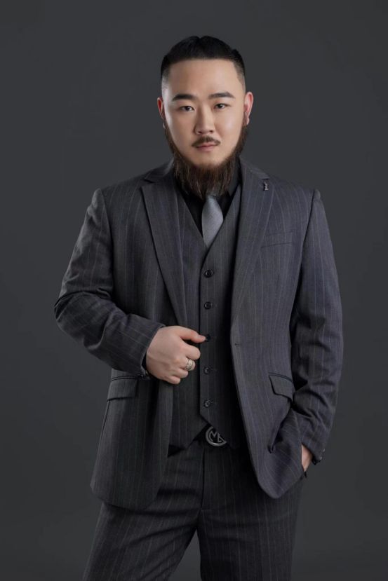 设计新锐左九LION 为箱包赋予时尚的气息BB电子 BB电子游戏
