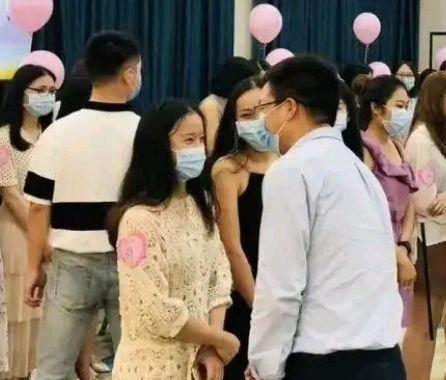 向广东打工者致敬：电子厂、机械厂、制衣厂上班12小时BB电子 BB游戏还要上夜班(图4)