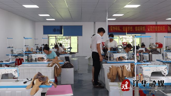 BB电子 BB电子app江华涔天河镇鹧鸪坝村：盘活闲置资源 赋能乡村振兴(图3)