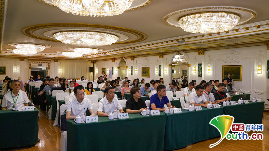 BB电子 BB电子app第二届黑龙江省数字经济青年人才创新发展交流会在哈尔滨举办(图1)