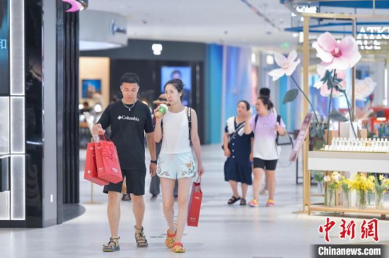 BB电子 BB电子的游戏海南离岛免税“即购即提”新规实施5个月 销售免税品1462亿元(图1)