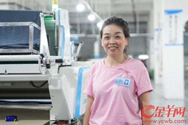 就业岗位送到“家门口”让留守儿童不再留守｜走万水千山 看共同富裕BB电子 BB电子的官网(图2)