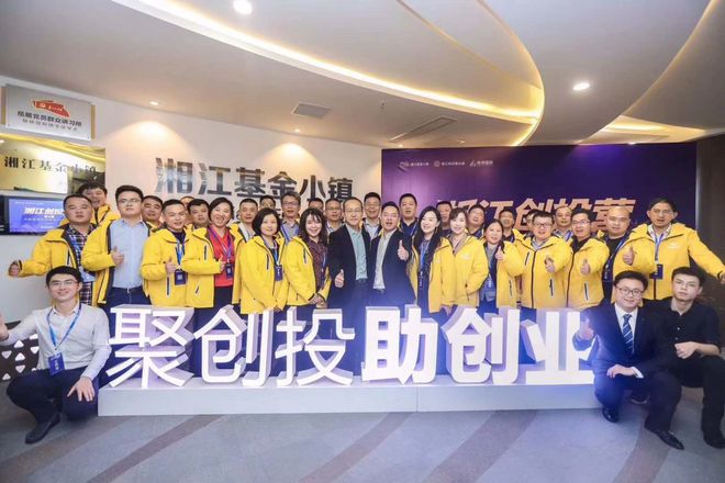 BB电子 BB电子的官网胡语 从东莞某手袋厂在大陆最后一家工厂关门看身边转型缩影(图2)