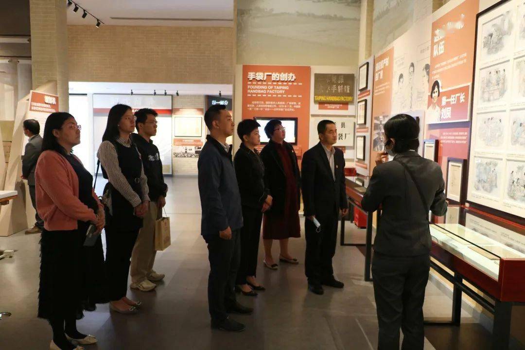 BB电子 BB电子的游戏市委党校第一党支部开展固定主题党日活动(图1)