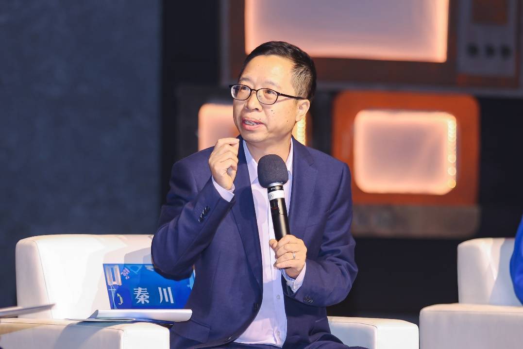 全国首演圆满成功丨2023开心麻花东莞BB电子 BB平台原创音乐剧《东莞东》唱响励志青春!(图4)