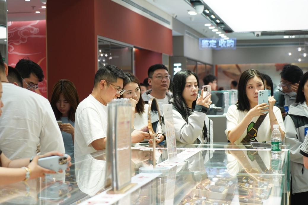 BB电子合肥箱包品类top——门店经营有秘诀游学是一剂“强心针”(图3)