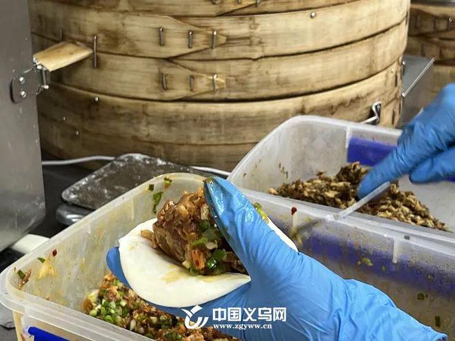 义乌箱包女王：曾经资产过亿现在每天卖18小时包子！BB电子(图1)