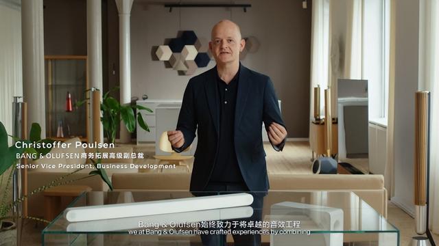 中国健儿成巴黎奥运焦点？龙纹衣服、兵马俑箱包让艺术与技术结合BB电子(图16)
